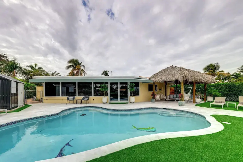 1 Mi to Pompano Beach Vacation Rental with Pool!