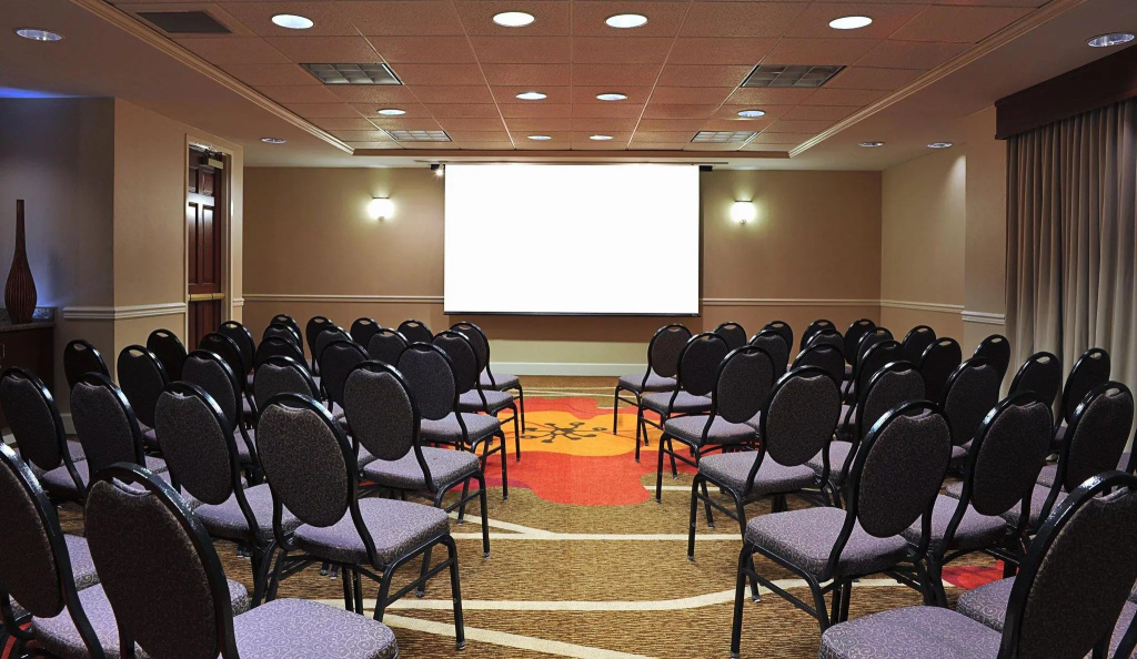 Hilton Garden Inn Virginia Beach Town Center