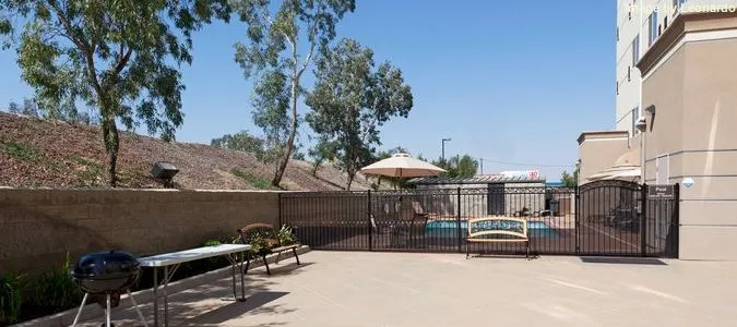 Wyndham Garden Bakersfield