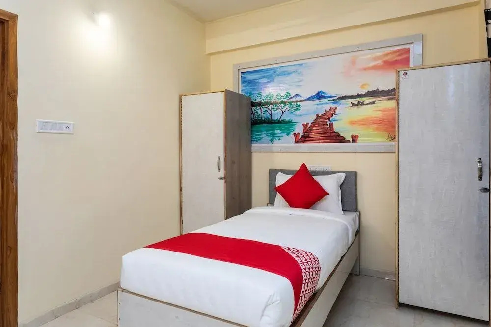 Hotel Kiran Shri By OYO Rooms