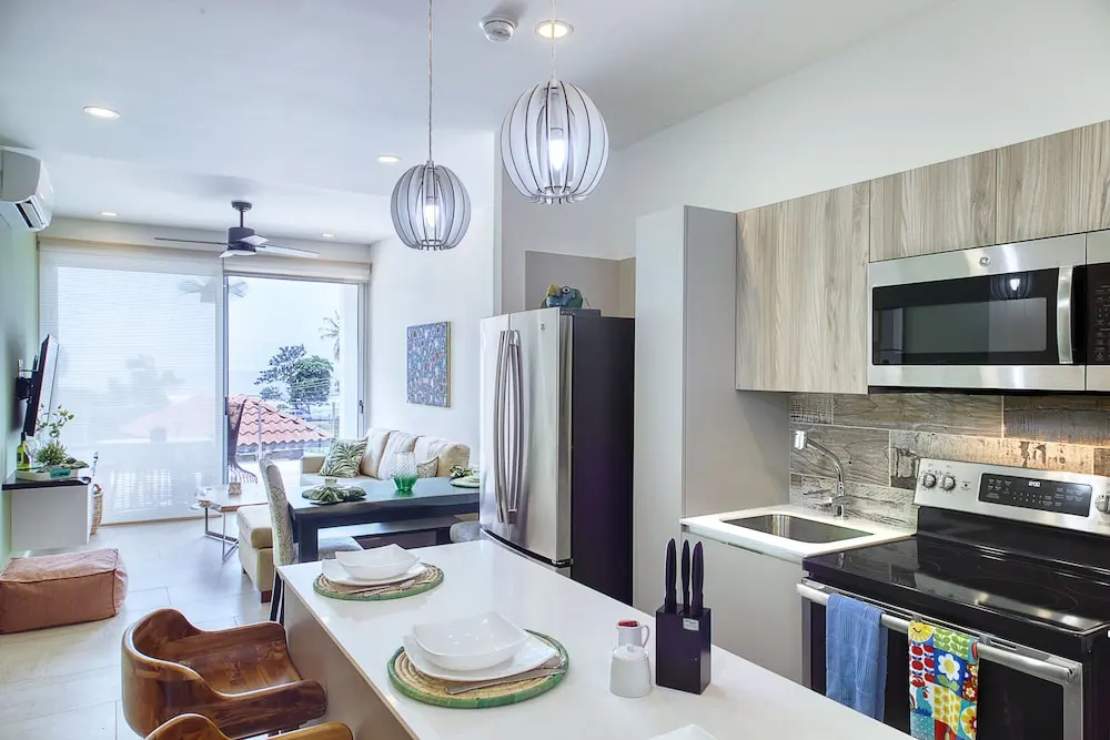 Sunset Blvd 9A - 3 Br Condo