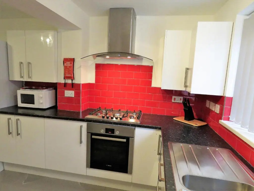 StayNEC Moat House Birmingham - For Company, Contractor and Leisure Stays - NEC, HS2, JLR, Airport