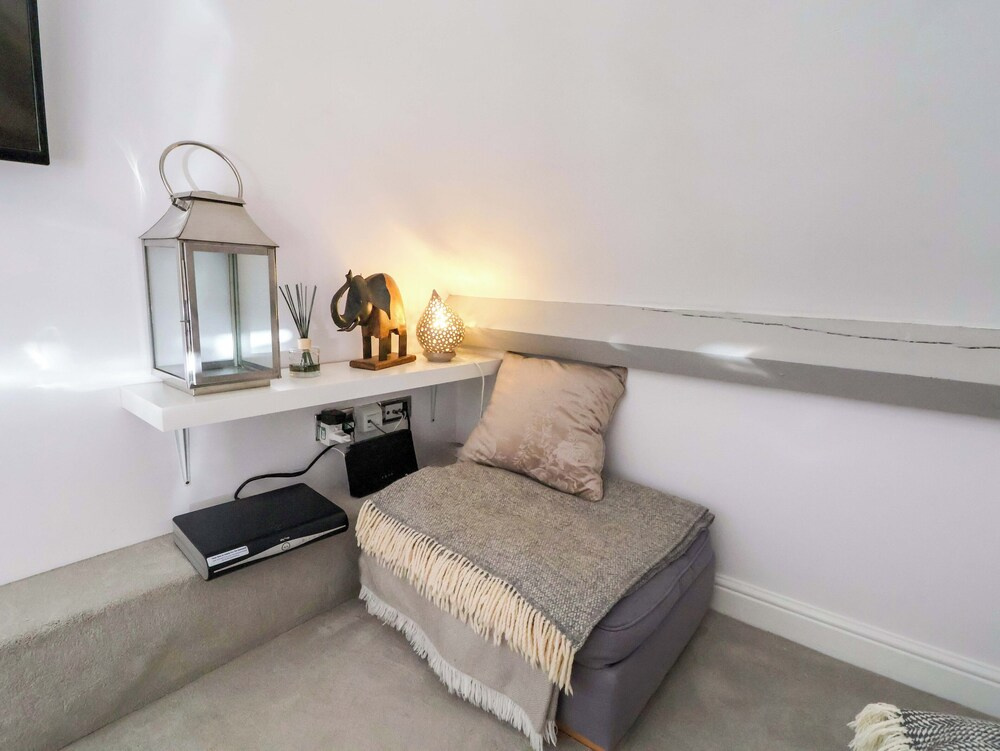 1 Chapel Place