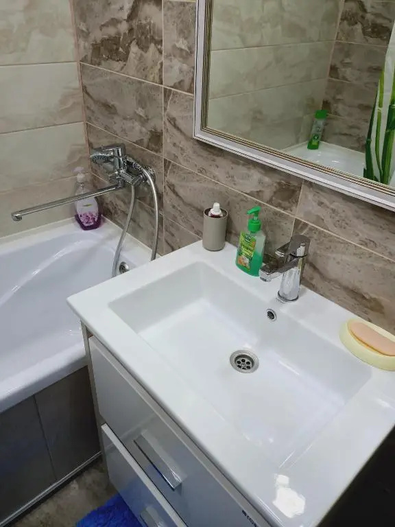 ApartLux on Slavskogo 14