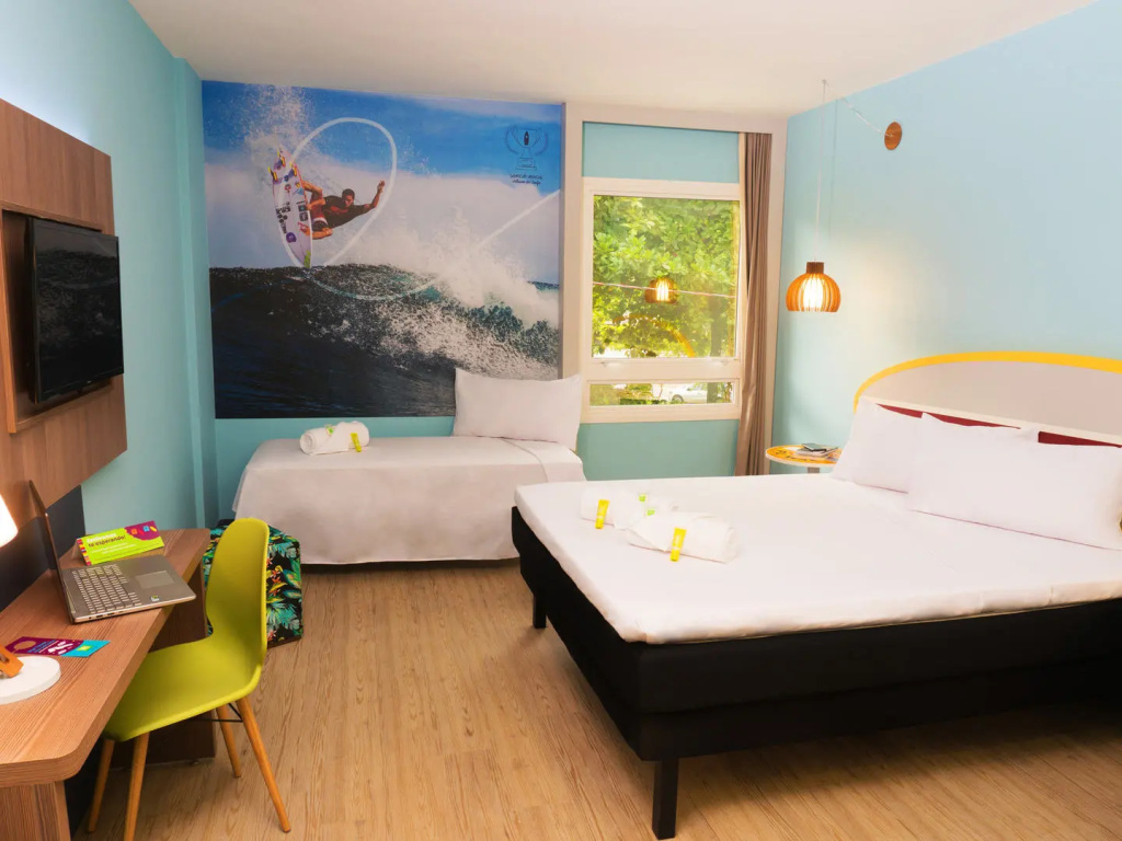 Golden Tulip Guarujá - Antigo Delphin Surf Hotel