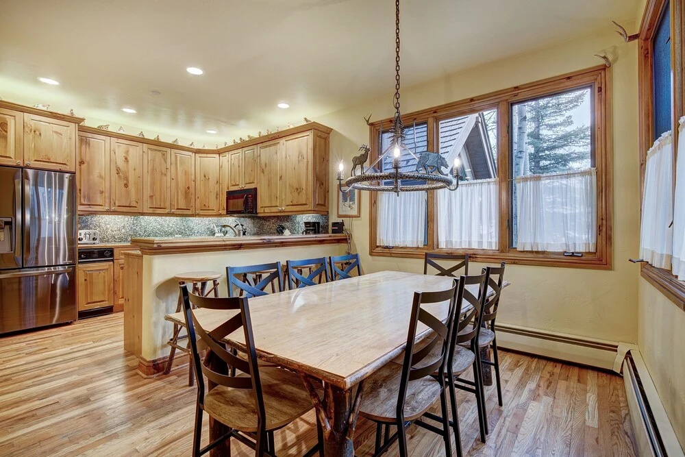The Perfect Large Family 3 Bedroom Condo by RedAwning