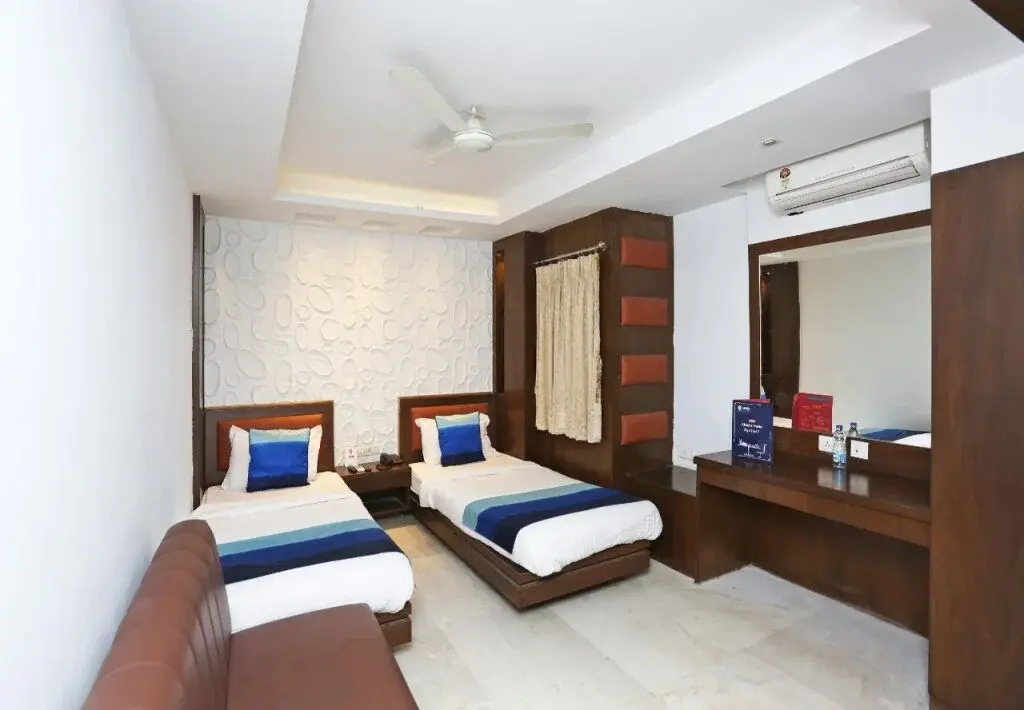 Hotel Myra By OYO Rooms