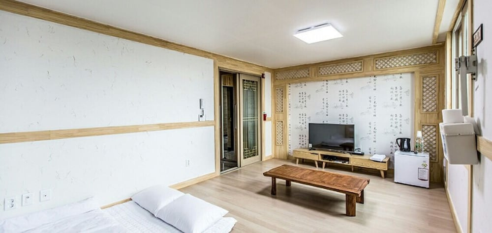Kirin Guesthouse - Hostel