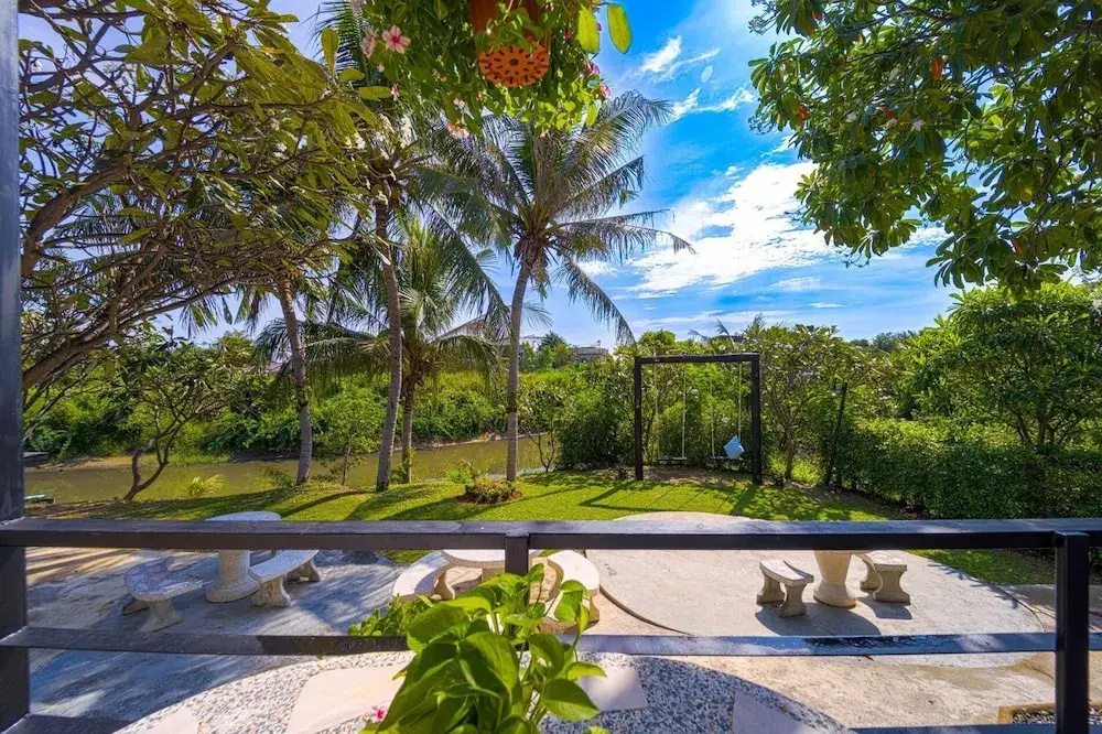 Fantastic 7 Bungalow Private Resort BR7
