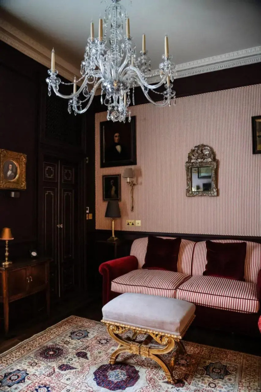 Marble Arch Inn