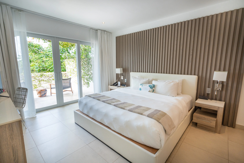 Hodges Bay Resort & Spa, an HQ Luxury Resort & Residences