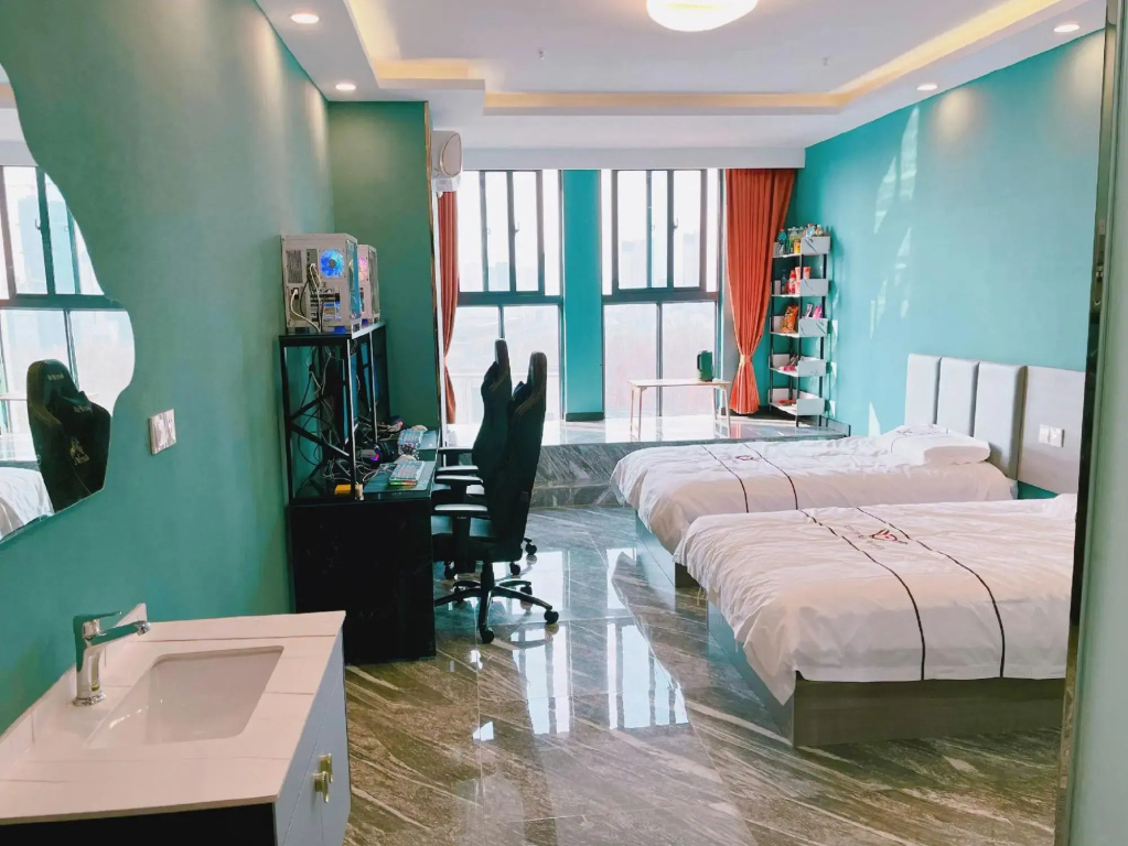 Thunder Fire E-Sports hotel