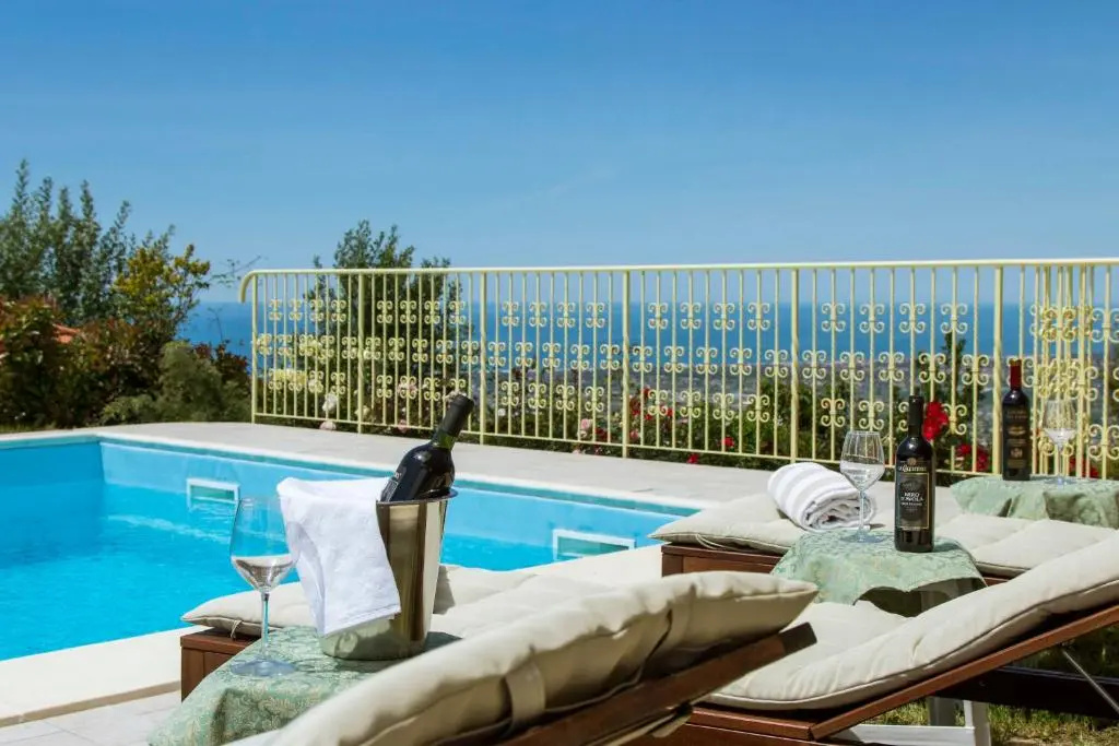 Pedona