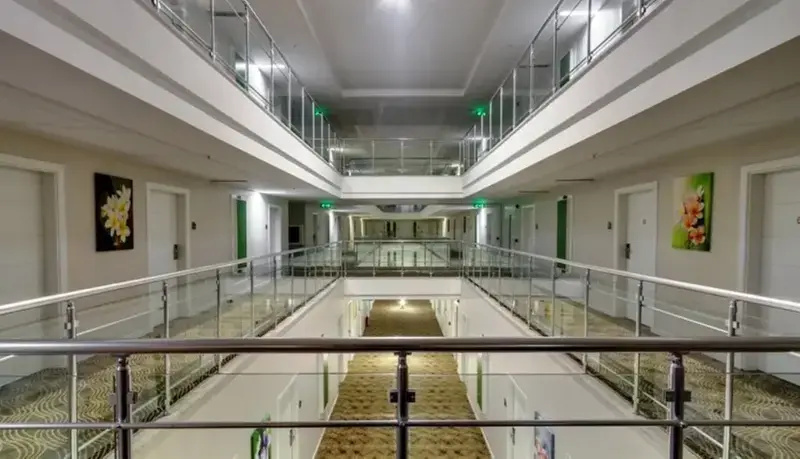 Armir Palace