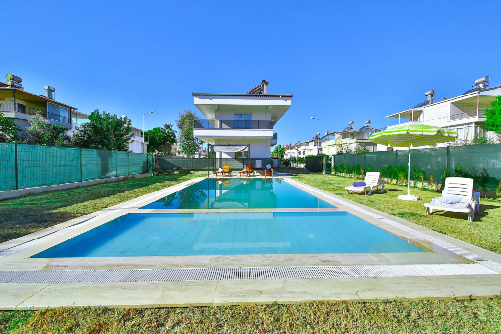 EV Apartments