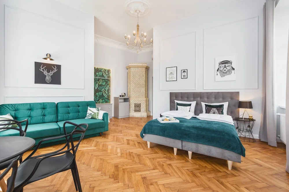 Traveler's Best Choice - Old Town Guesthouse - by Upstairs