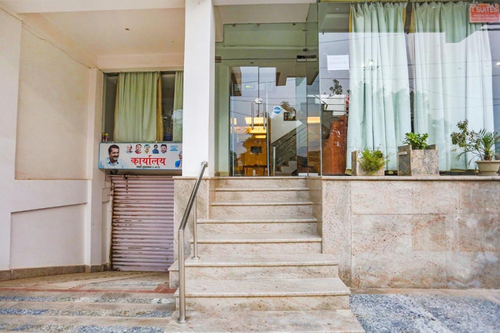FabHotel Taj Home Stay