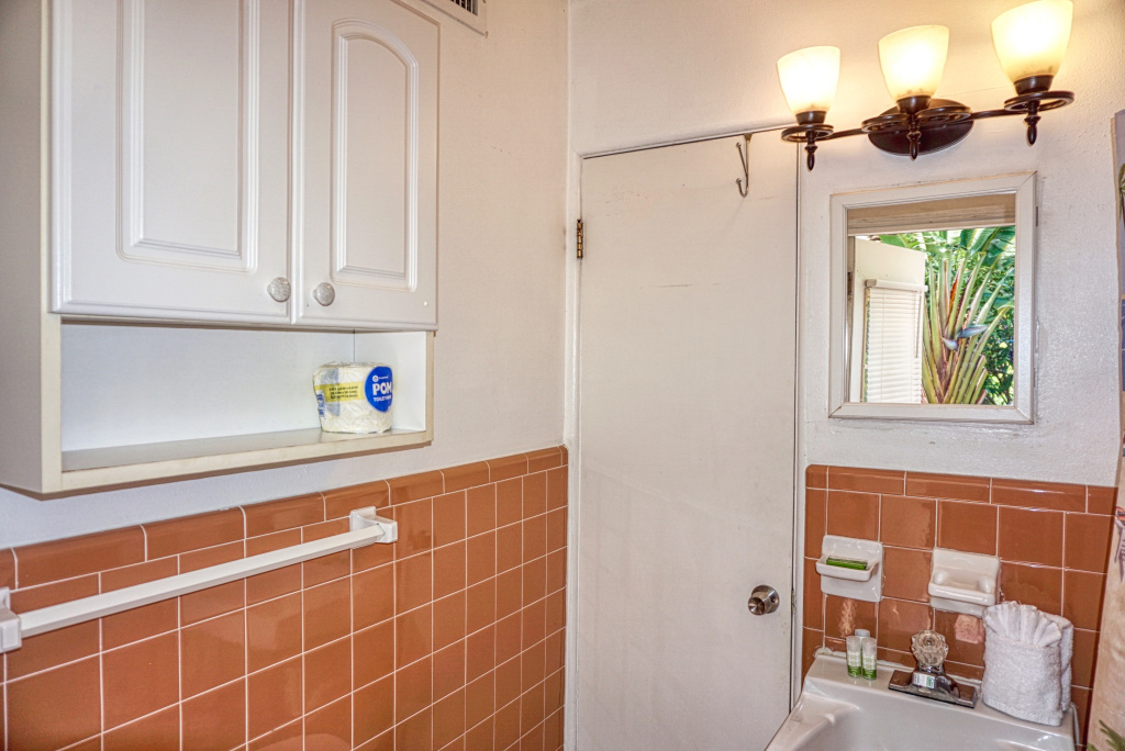 Misty Isles Redington Beachfront Suite 6
