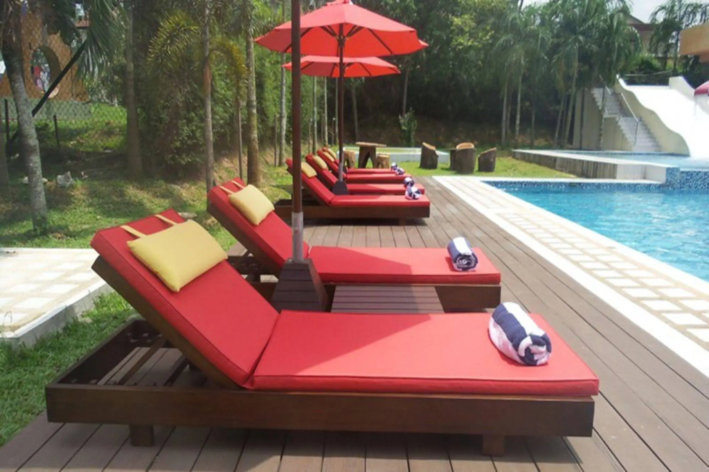 M Suites Hotel