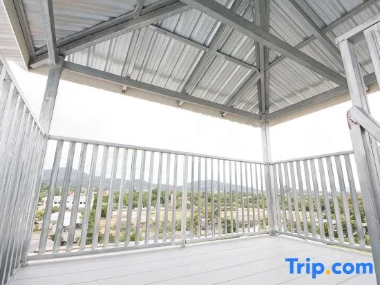 Spacious 2 Bedrooms 360deg Mountain-View Apartment