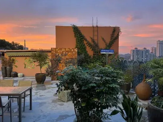 Jingdezhen Qinghui Nuanju Hotel (Taoxichuan Branch)