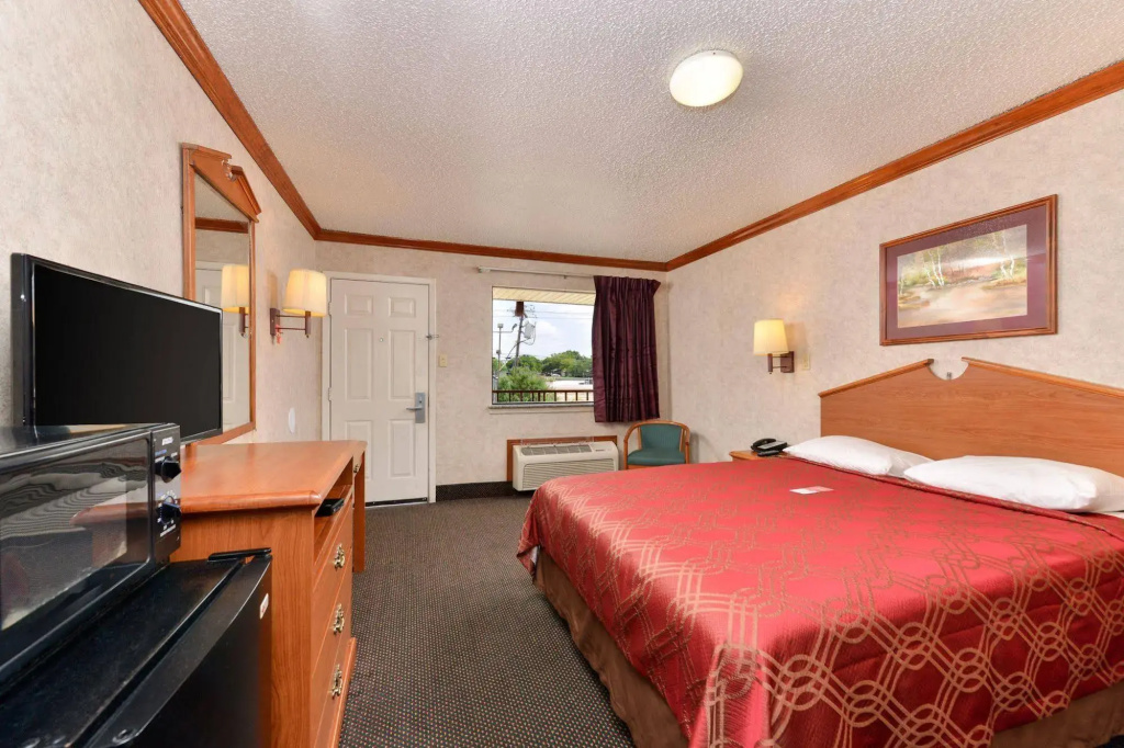 Econo Lodge Killeen near Fort Hood