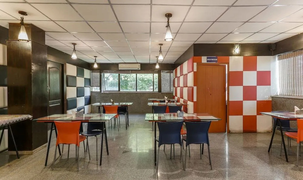 Laavish 7 Hotel