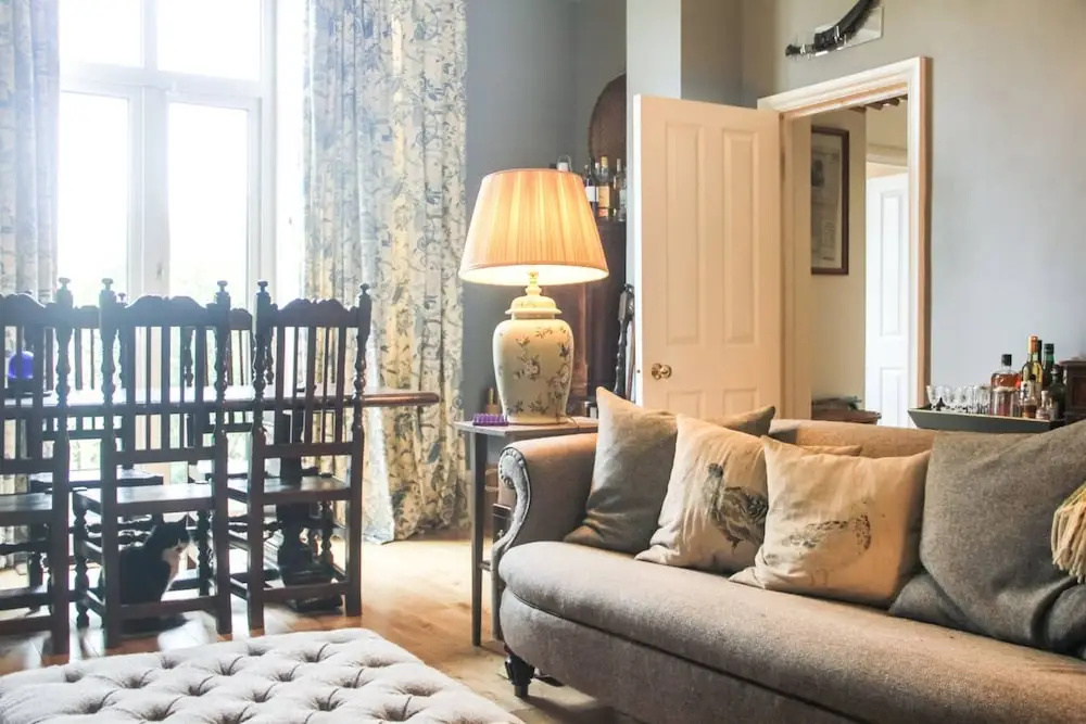 Spacious 1 Bedroom Apartment With Garden