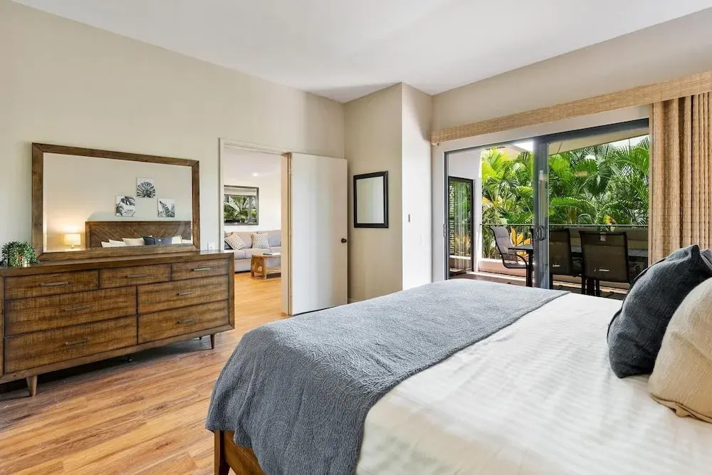 Big Island Royal Sea Cliff 401 2 Bedroom Condo