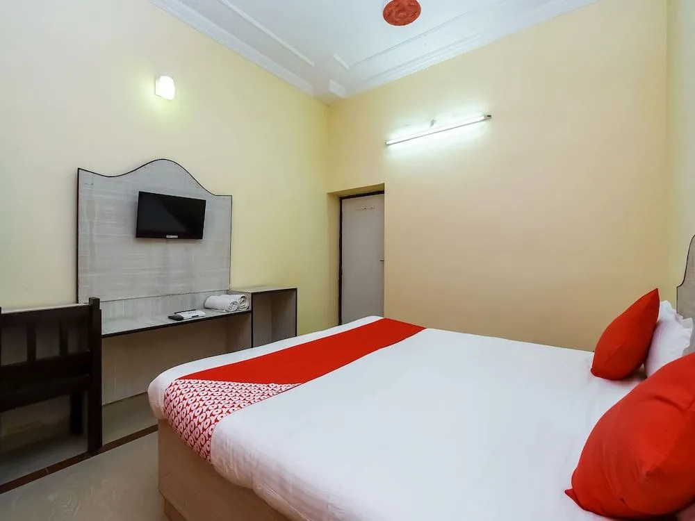OYO 22899 Hotel Bhagwati Palace