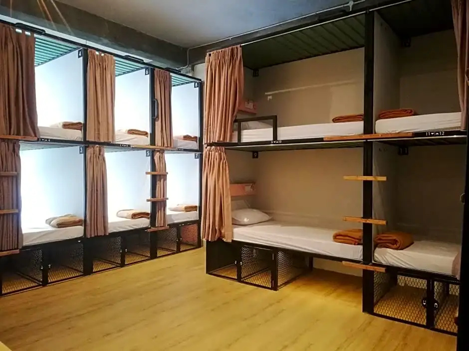 PINX'S HOSTEL