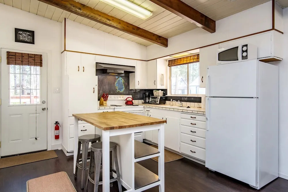 Hip Norwegian-Style Cabin - 3 Mins to Heavenly by RedAwning