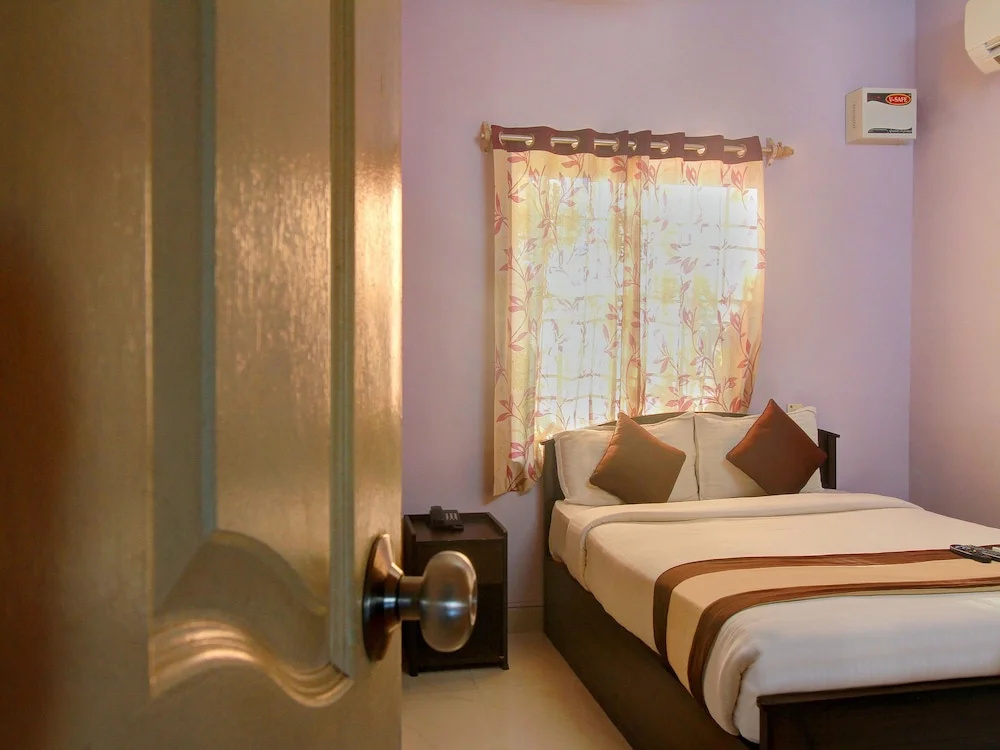 OYO 8282 Heritage Residency