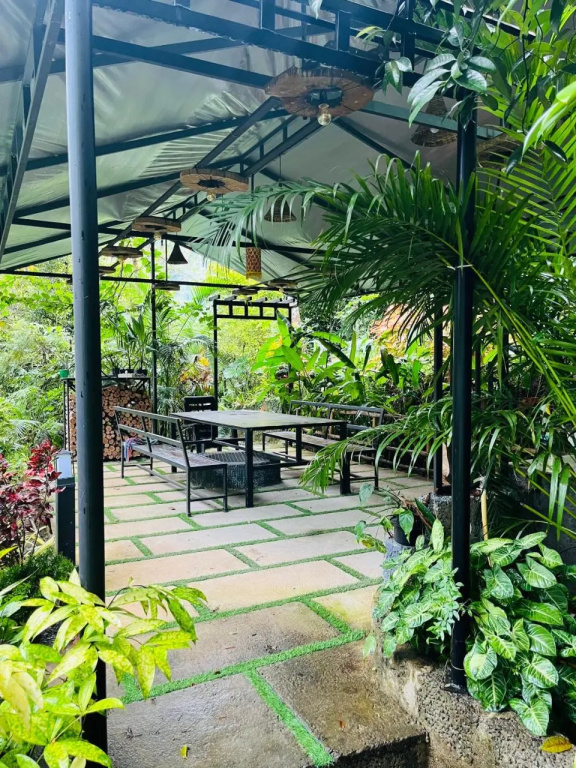 Fab Valley Homestay