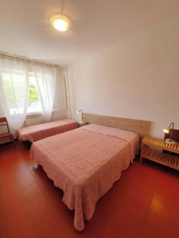 Ideal Getaway Apartment With Terrace