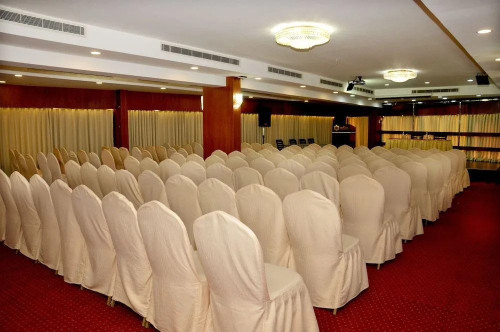 Ramad East Hotel