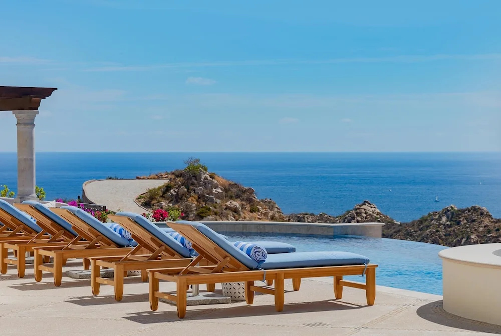 Villa With Sweeping Ocean Views From Pedregal: Casa Stella