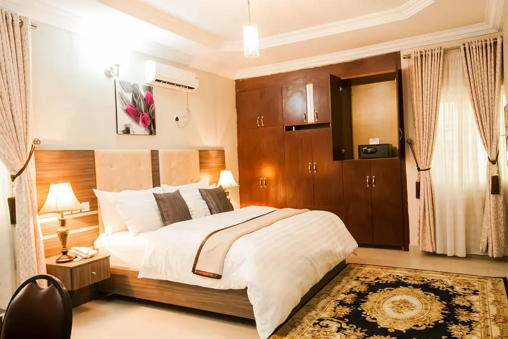 Inti's Royal Suite