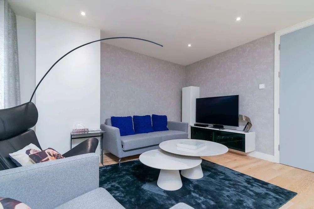Urban Apartment in Central London for up to 4 Guests!
