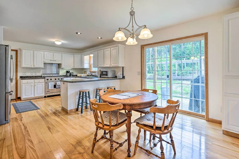 Wilmington Home on 18 Acres ~ 9 Mi to Skiing!
