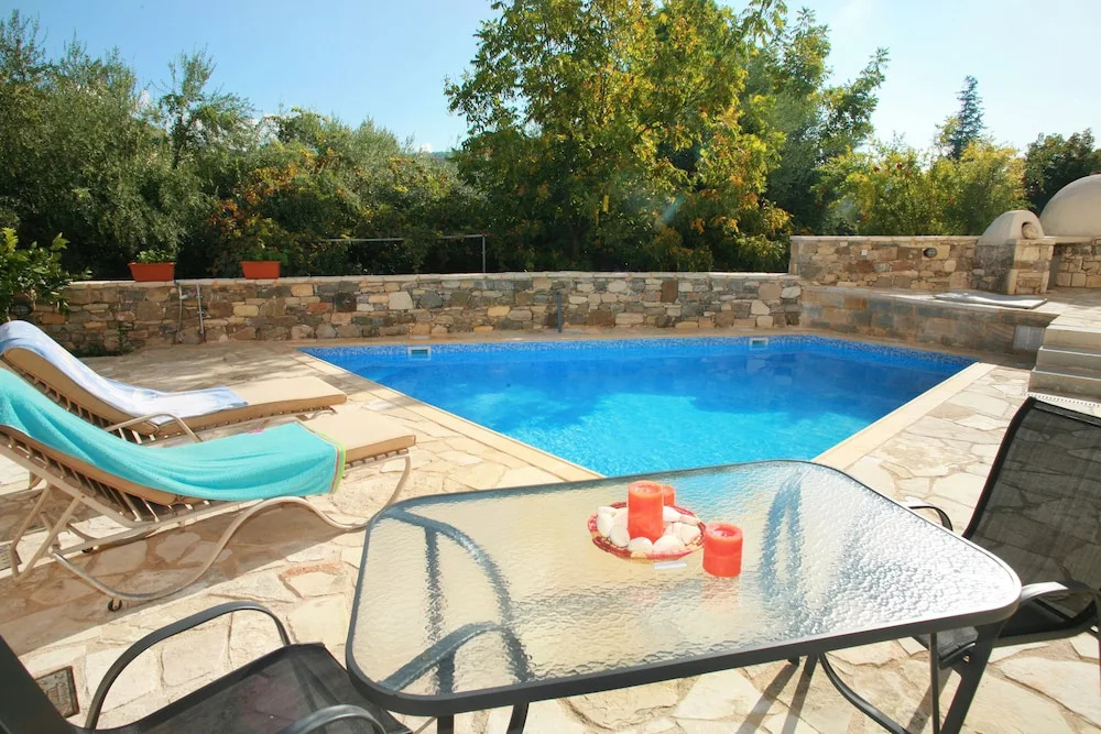 Areti Courtyard Villa