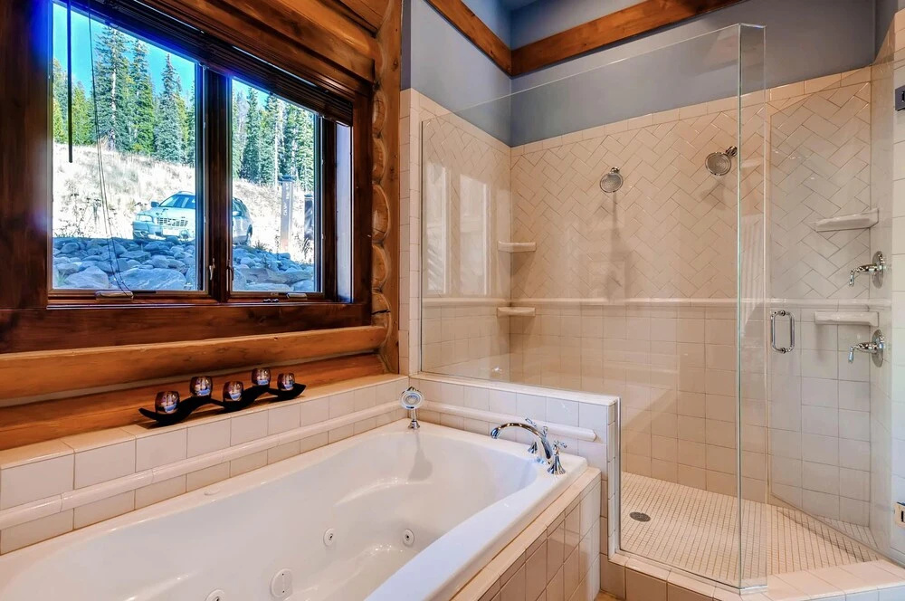 Goldenview Lodge