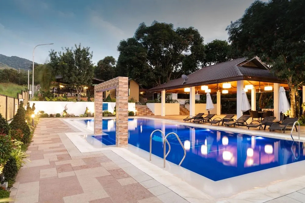 Nauvoo Farm Resort
