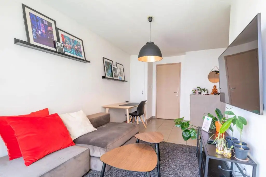 Apartment for 2 600 meters from the lake