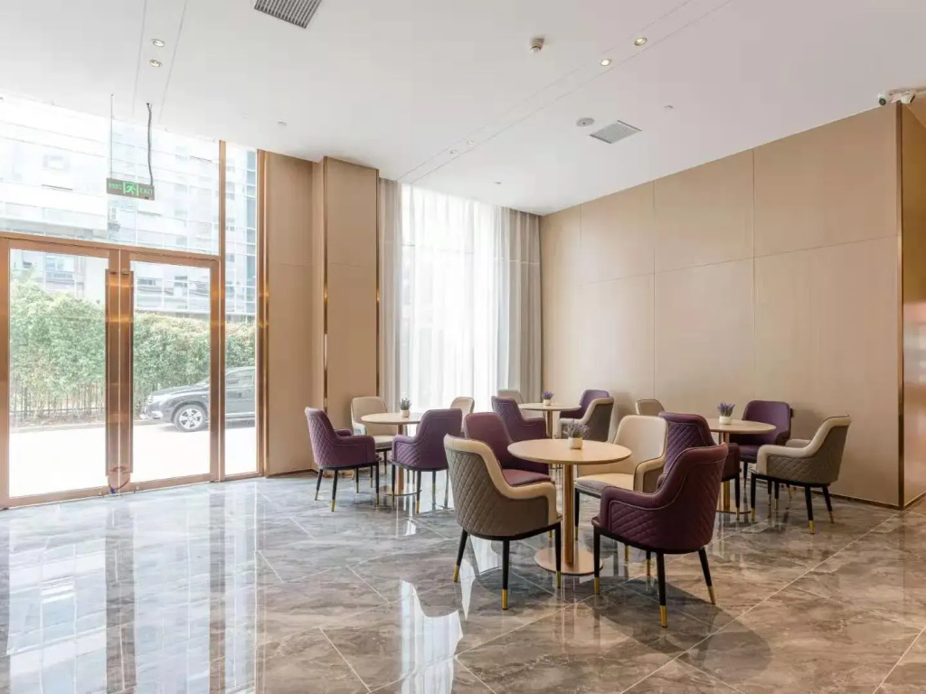 Lavande Hotel(Xiamen Airport Wuyuanwan Metro Station)