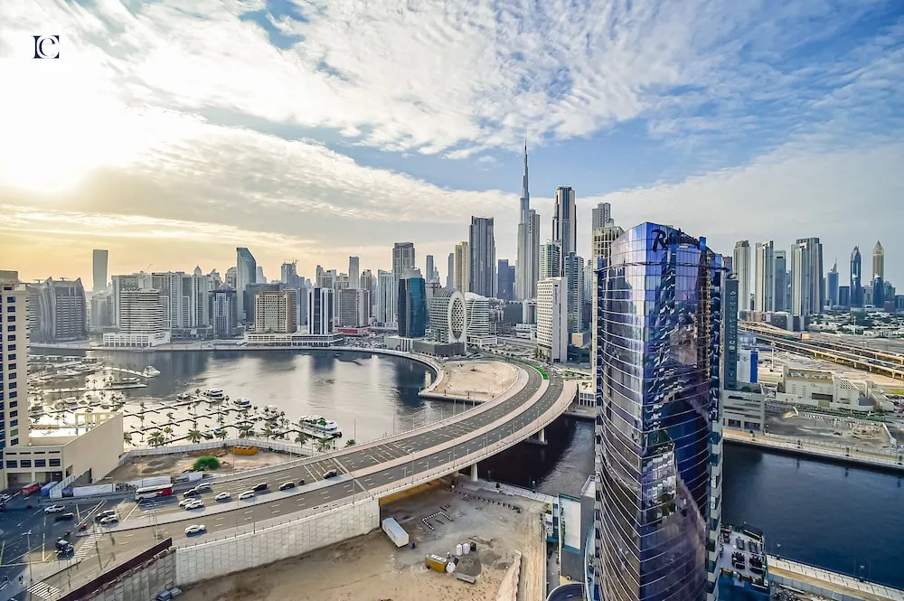 Stylish 1BR with Skyline View - THE BAY