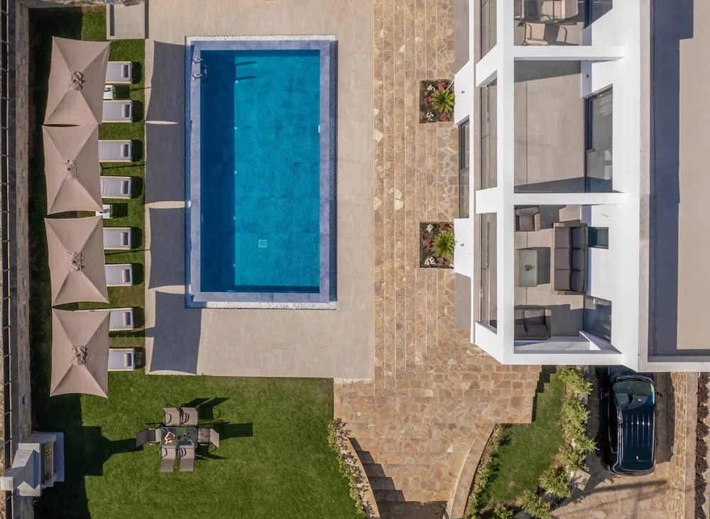 Boheme Villas close access to Laganas Resort