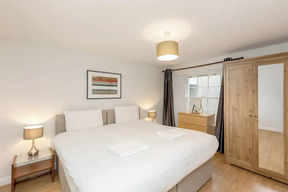 Destination Edinburgh Apartments- Southside Apartments