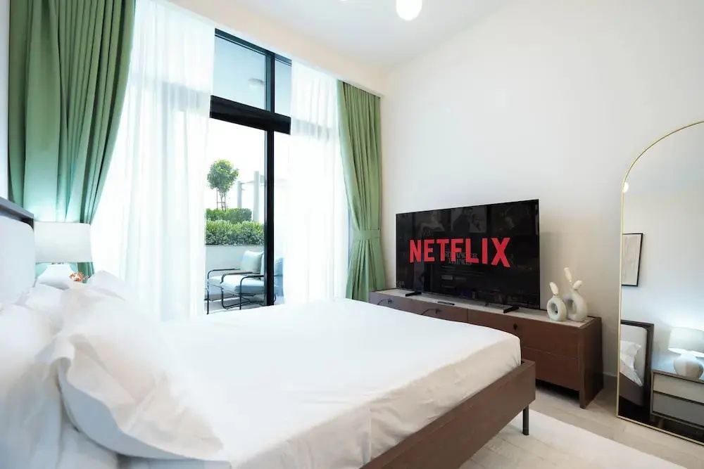 Modern Studio in Azizi Riviera 46
