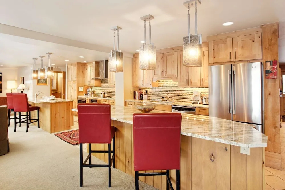 Shadowbrook Condos by iTrip Aspen Snowmass